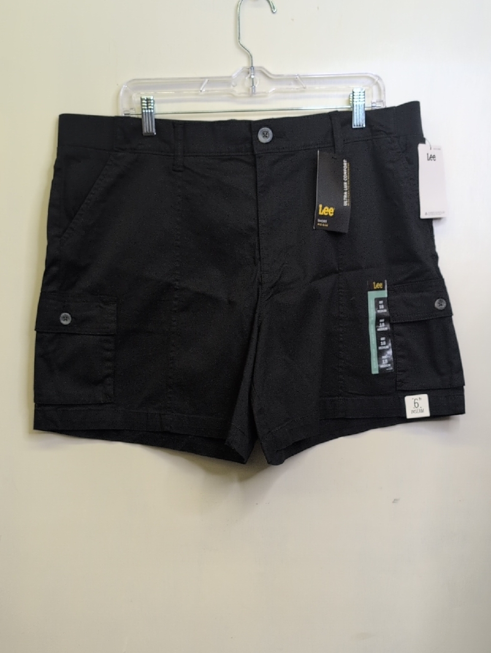 Lee Women's Black Cargo Pocket Shorts 18